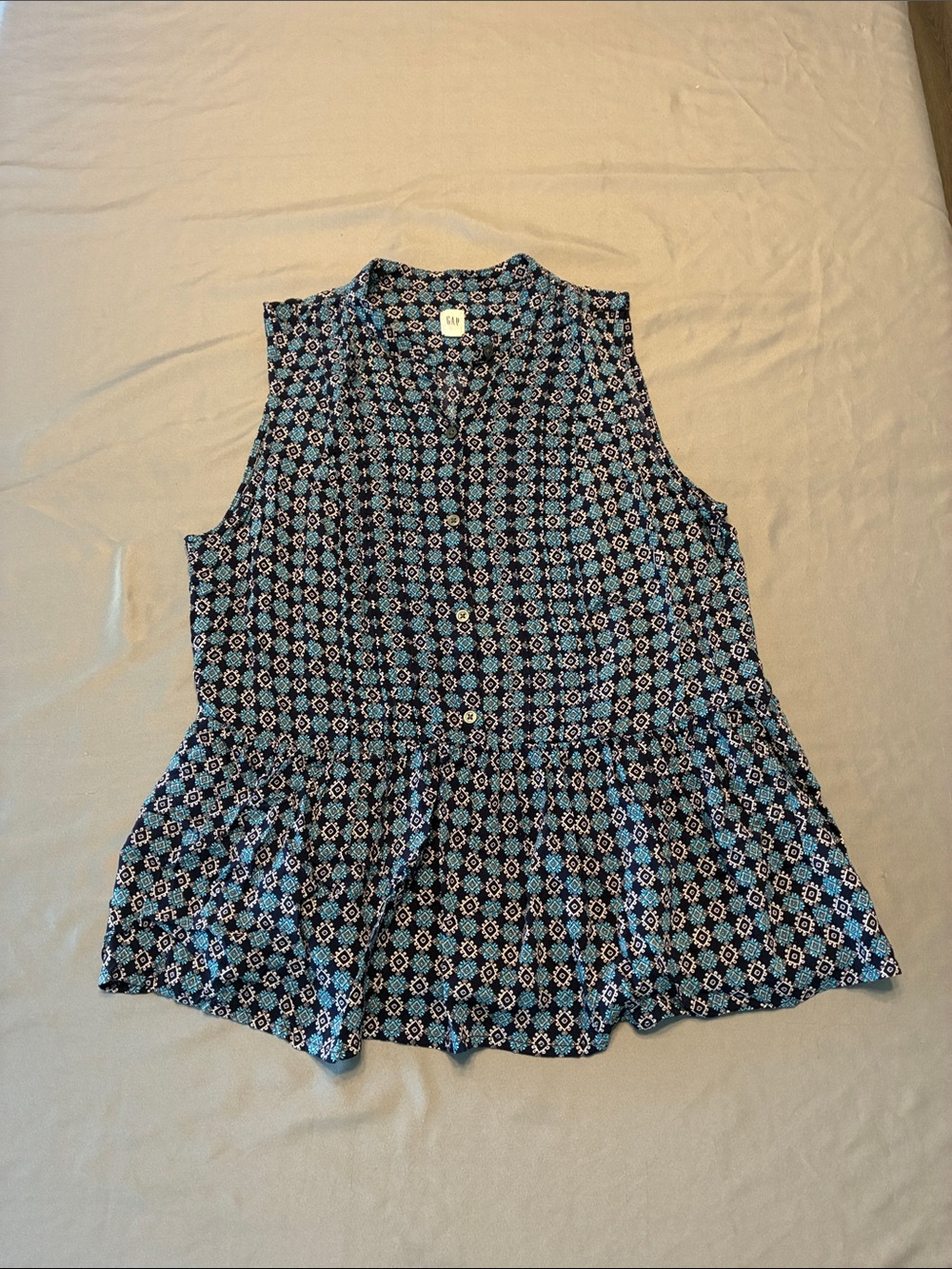 GAP Navy & Light Blue Sleeveless Button-Front Peplum Top